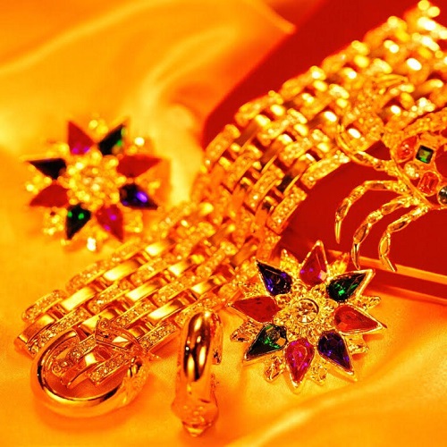 Gadai emas di pajak gadai kami